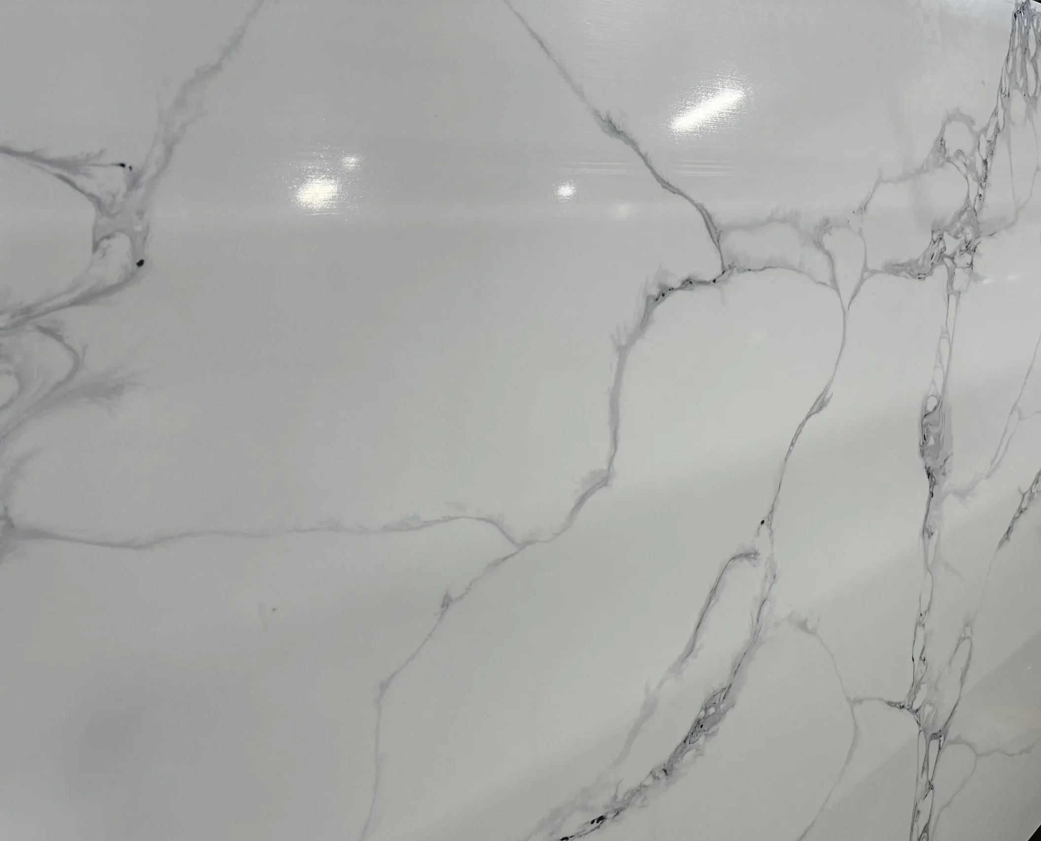 QUARTZ-CALACATTA